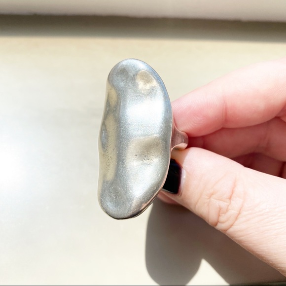 UNO de 50 Jewelry - Uno de 50 Silver Solid Oval Ring 8